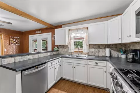 Kitchen - 41552 Ivy Bend Rd, Stover, MO 65078 photo 3 of 7