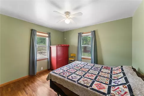 Bedroom - 41552 Ivy Bend Rd, Stover, MO 65078 photo 9 of 13