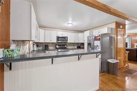 Kitchen - 41552 Ivy Bend Rd, Stover, MO 65078 photo 2 of 7