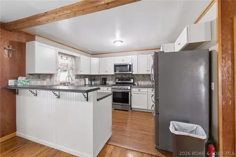 Kitchen - 41552 Ivy Bend Rd, Stover, MO 65078 photo 1 of 7