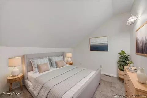 Bedroom - 31435 Lofty Ln, Edwards, MO 65326 photo 14 of 15