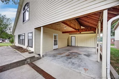 Exterior - 31435 Lofty Ln, Edwards, MO 65326 photo 4 of 8