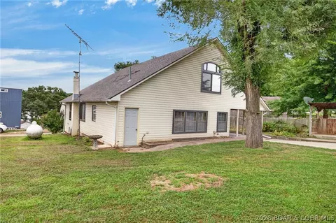 Exterior - 31435 Lofty Ln, Edwards, MO 65326 photo 3 of 8