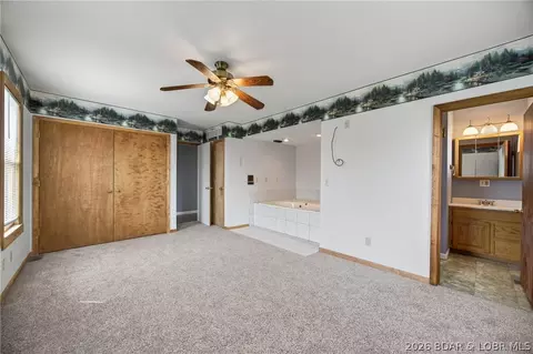 Bedroom - 31435 Lofty Ln, Edwards, MO 65326 photo 2 of 15