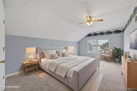 Bedroom - 31435 Lofty Ln, Edwards, MO 65326 photo 11 of 15
