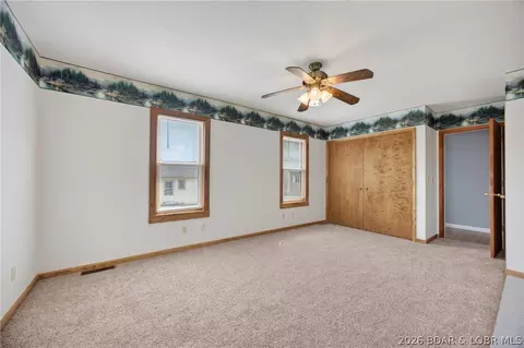Bedroom - 31435 Lofty Ln, Edwards, MO 65326 photo 3 of 15