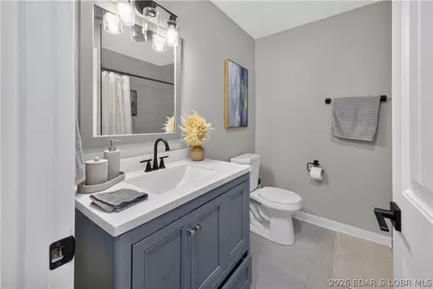 Bath - 29 Vine St, Edwards, MO 65326 photo 4 of 6