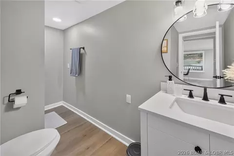 Bath - 29 Vine St, Edwards, MO 65326 photo 6 of 6