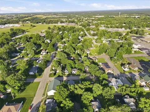 View/Area - 209 N Maple St, Eldon, MO 65026 photo 3 of 3