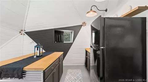 Entry Way - 34329 Ivy Bend Rd, Stover, MO 65078 photo 5 of 9