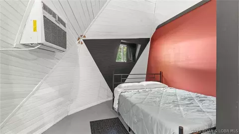 Bedroom - 34329 Ivy Bend Rd, Stover, MO 65078 photo 1 of 3