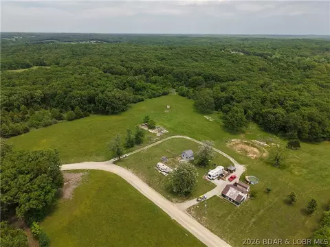 21507 Hollow Dr, Barnett, MO 65011