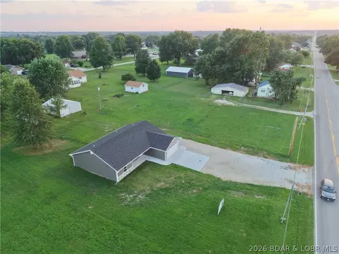 View/Area - 602 Fourth St, Stover, MO 65078 photo 1 of 4