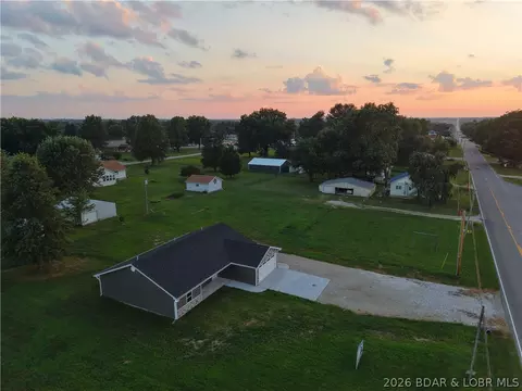 View/Area - 602 Fourth St, Stover, MO 65078 photo 4 of 4