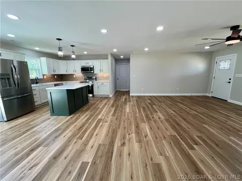 Living - 602 Fourth St, Stover, MO 65078 photo 3 of 5