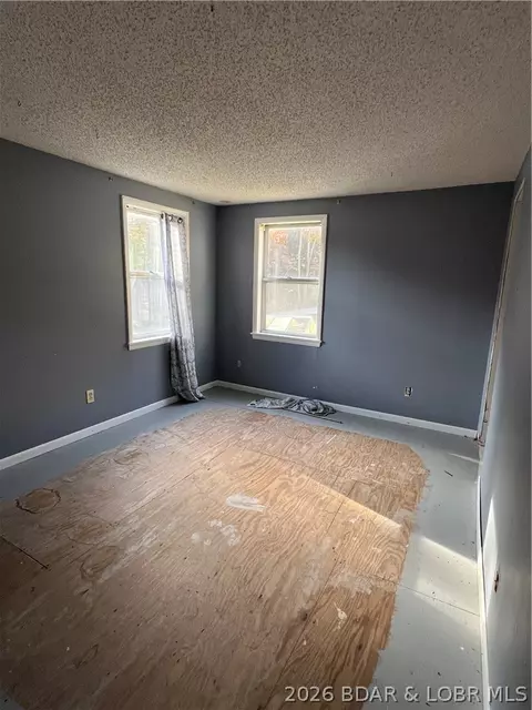 Bedroom - 28 H And A Ln, Roach, MO 65787 photo 2 of 2