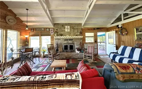 Living - 31456 Greenberg Dr, Edwards, MO 65326 photo 3 of 4