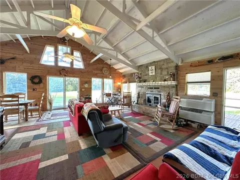 Living - 31456 Greenberg Dr, Edwards, MO 65326 photo 4 of 4