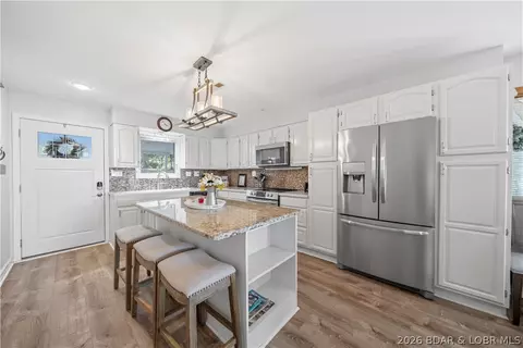 4692 Lakehurst Cir, Osage Beach, MO 65065