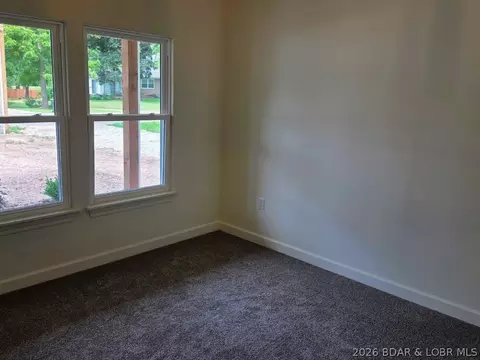 Bedroom - 604 Monroe St, Versailles, MO 65084 photo 8 of 9