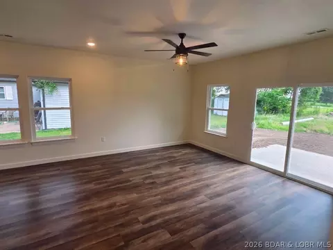 Living - 604 Monroe St, Versailles, MO 65084 photo 5 of 5