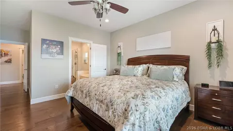 Bedroom - 1972 Arrowridge Dr, Roach, MO 65787 photo 2 of 8