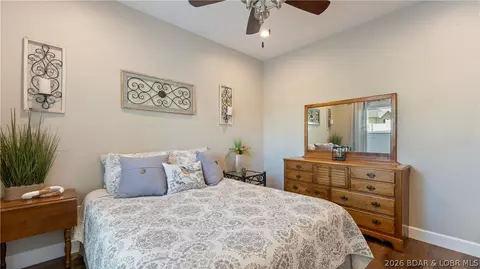 Bedroom - 1972 Arrowridge Dr, Roach, MO 65787 photo 6 of 8