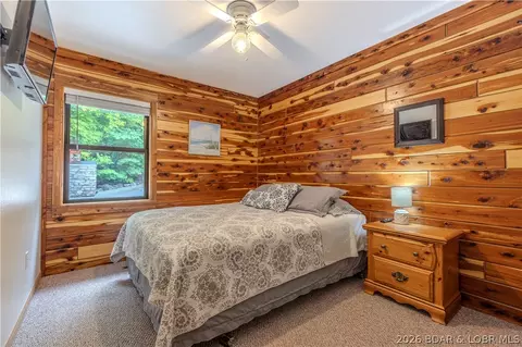 Bedroom - 81 Poco Risco Ct, Roach, MO 65787 photo 4 of 5