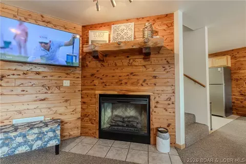 Living - 81 Poco Risco Ct, Roach, MO 65787 photo 2 of 3