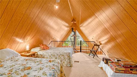 Bedroom - 32031 Aurora Rd, Stover, MO 65078 photo 3 of 4