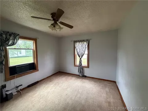 203 S Ross, Versailles, MO 65084 photo 7