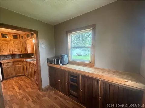 203 S Ross, Versailles, MO 65084 photo 9