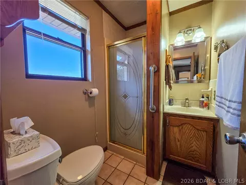 Bath - 18899 S 2nd St, Versailles, MO 65084 photo 1 of 6