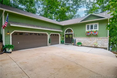 107 Cascade Ct, Four Seasons, MO 65049
