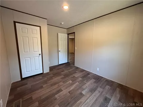 Bedroom - 11188 Forest Dr, Versailles, MO 65084 photo 2 of 4