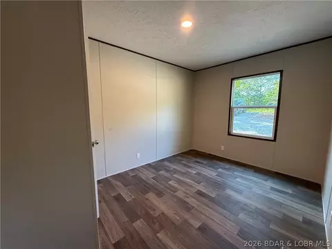 Bedroom - 11188 Forest Dr, Versailles, MO 65084 photo 3 of 4