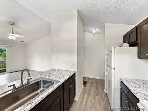 Entry Way - 964 Murphy Rd, Osage Beach, MO 65065 photo 4 of 7