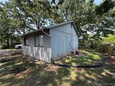 Exterior - 964 Murphy Rd, Osage Beach, MO 65065 photo 3 of 6