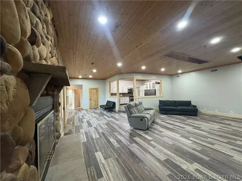 Living - 19655 Inlet Rd, Versailles, MO 65084 photo 3 of 9