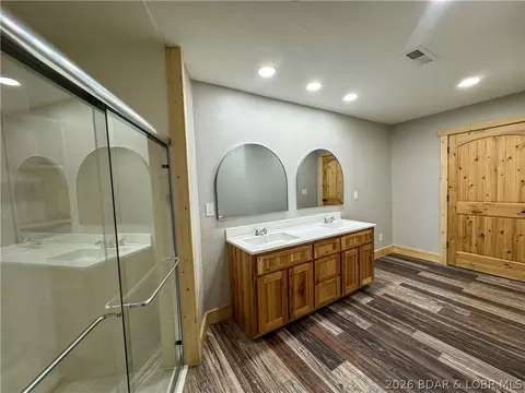 Bath - 19655 Inlet Rd, Versailles, MO 65084 photo 1 of 8