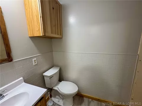 Bath - 19655 Inlet Rd, Versailles, MO 65084 photo 8 of 8