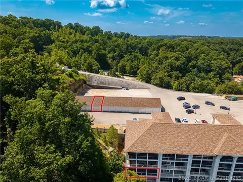 Exterior - 100 Trinity Pointe Dr #3S, Camdenton, MO 65020 photo 18 of 26