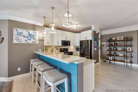 Kitchen - 100 Trinity Pointe Dr #3S, Camdenton, MO 65020 photo 4 of 5
