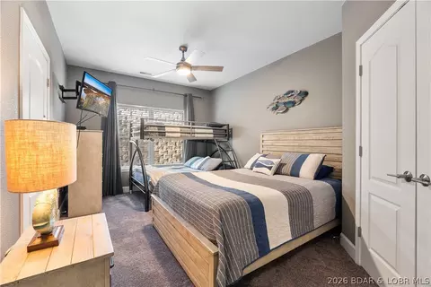 Bedroom - 100 Trinity Pointe Dr #3S, Camdenton, MO 65020 photo 7 of 8