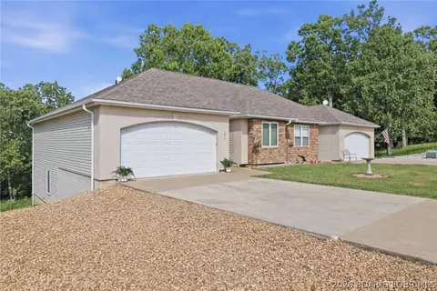 191 Park Place Dr, Kaiser, MO 65047