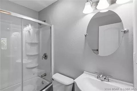 Bath - 191 Park Place Dr, Kaiser, MO 65047 photo 3 of 3