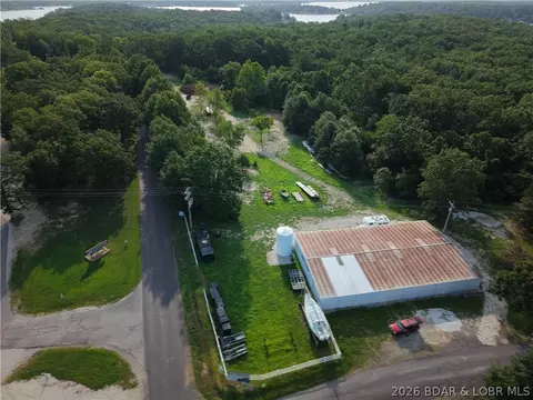 29265 Silver Moon Resort Rd, Gravois Mills, MO 65037