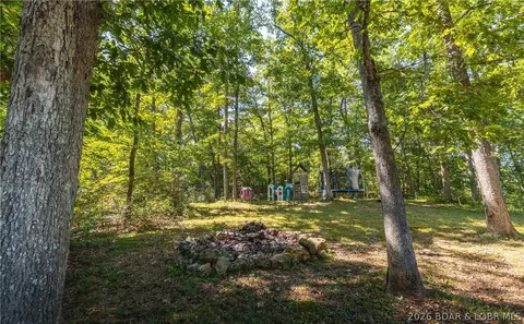 Exterior - 7 Arapaho Ln, Eldon, MO 65026 photo 3 of 8