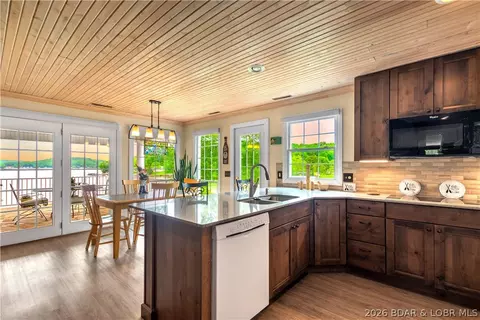 Kitchen - 67 Tall Timbers Ln, Roach, MO 65787 photo 2 of 3