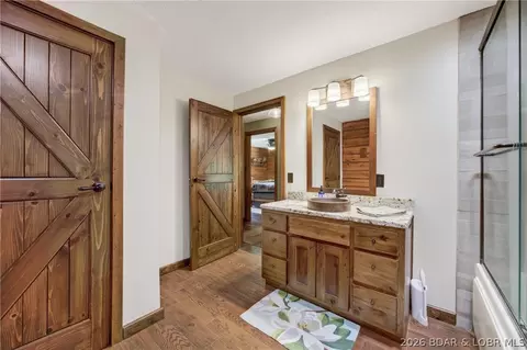 Bath - 607 Bagnell Main St, Eldon, MO 65026 photo 4 of 5
